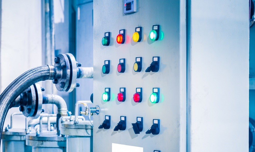 elektrik panosu üretimi, alçak gerilim dağıtım panosu, MCC panosu, kompanzasyon panosu, GES inverter panosu, trafo panosu, ATS jeneratör panosu, PLC otomasyon panosu, ex-proof pano, endüstriyel elektrik panosu